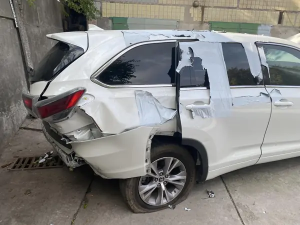 Crossover: damaged doors and rear quarter